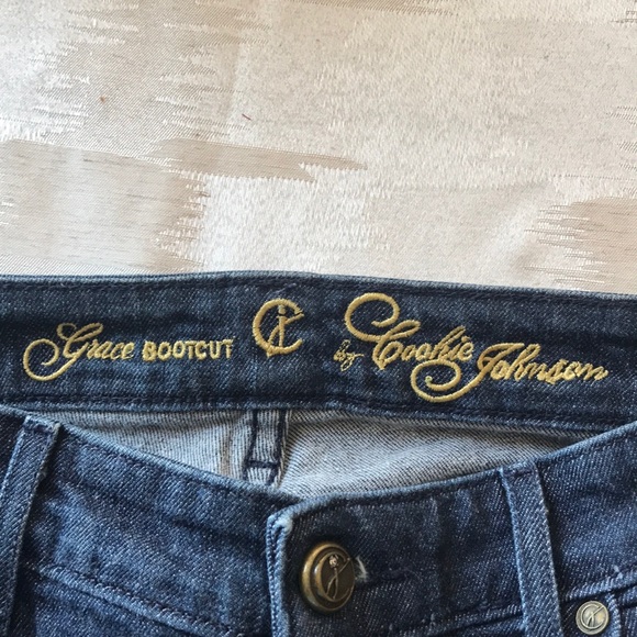 Grace bootcut by Cookie Johnson Jeans. Size 30 - Picture 5 of 6